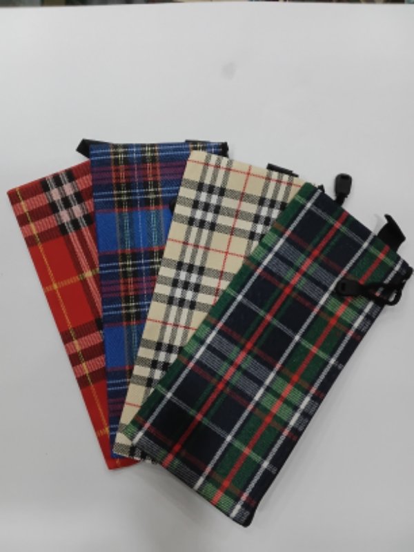 ZIPPER POUCH CLOTH CHEX A6 NO.1831